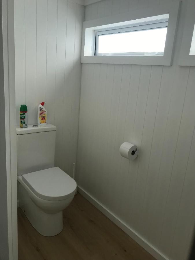 Serendipity Wharf Cottage Tairua Extérieur photo
