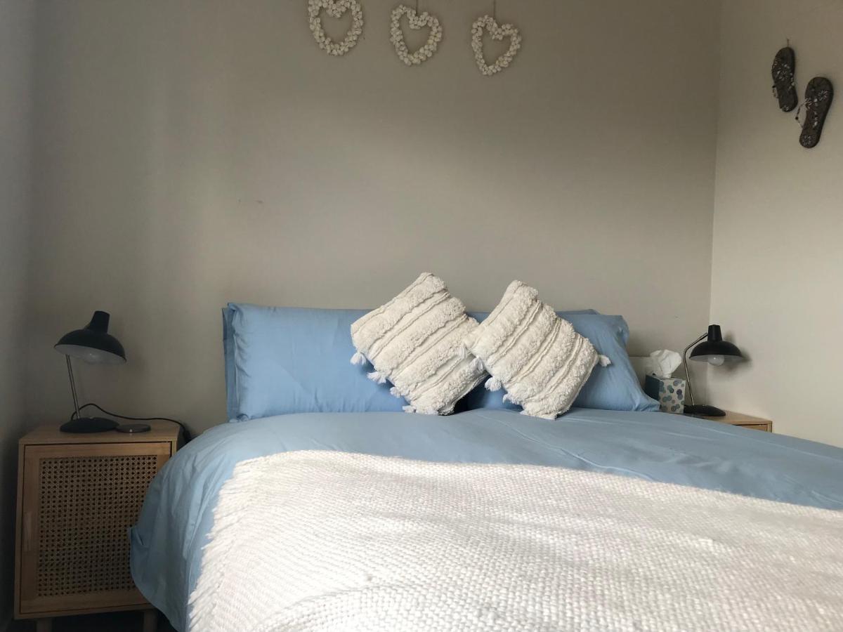 Serendipity Wharf Cottage Tairua Extérieur photo